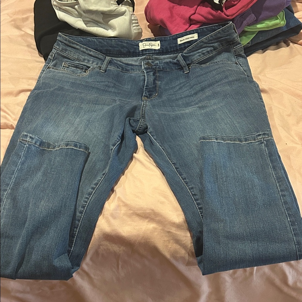 Jessica Simpson Cropped Blue Jeans